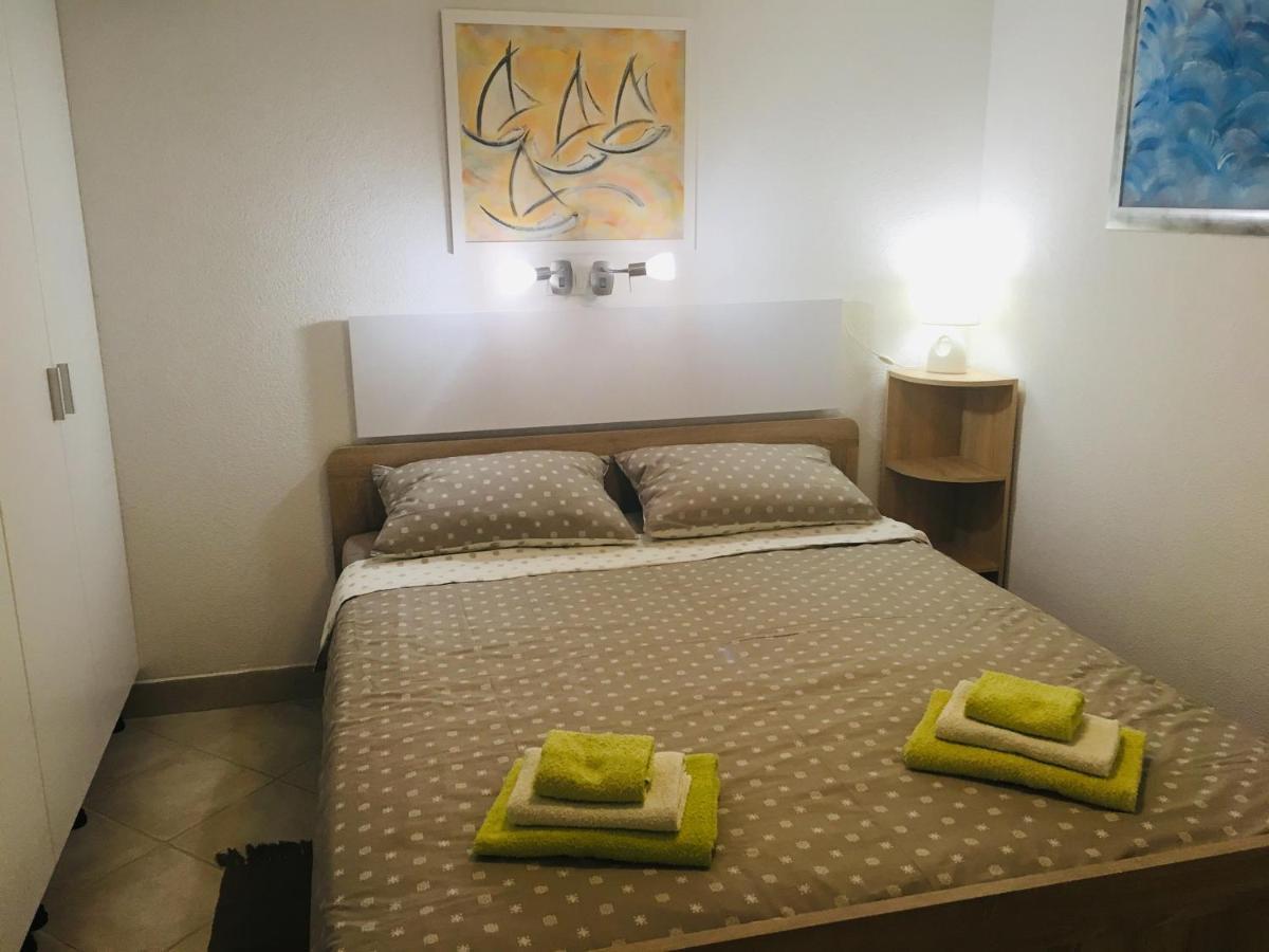Apartment Filipas Cres Luaran gambar