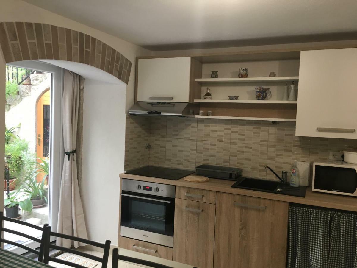 Apartment Filipas Cres Luaran gambar