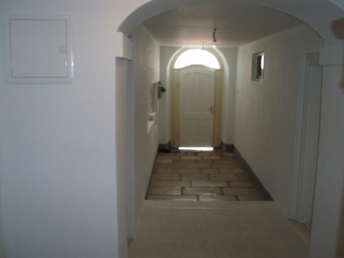Apartment Filipas Cres Luaran gambar