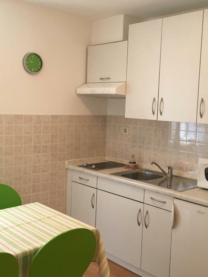 Apartment Filipas Cres Luaran gambar
